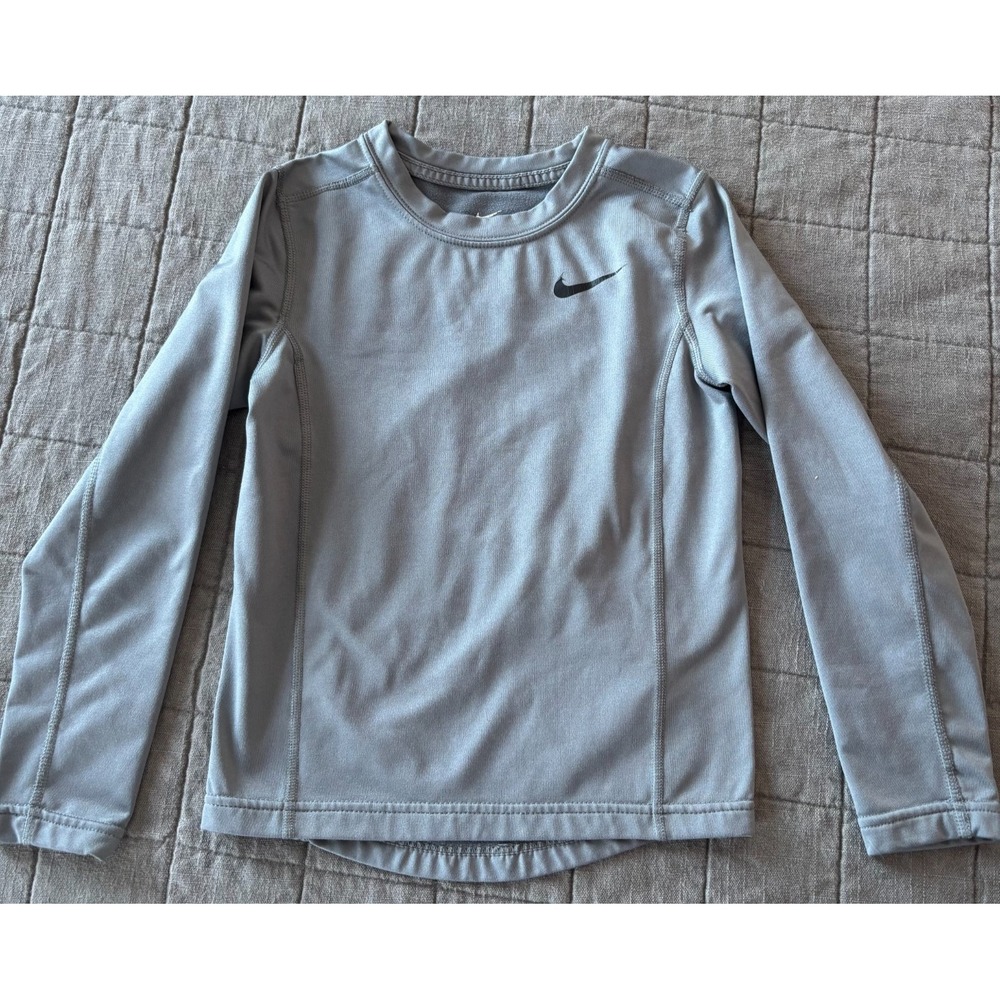 Nike dri-fit fitted compression top Boys size 7 gray long sleeves